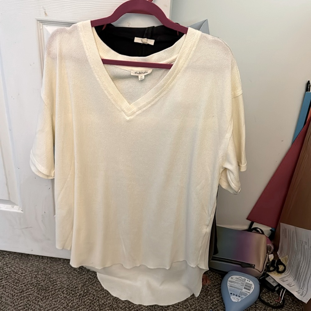 Oli & Hali size Medium shirt